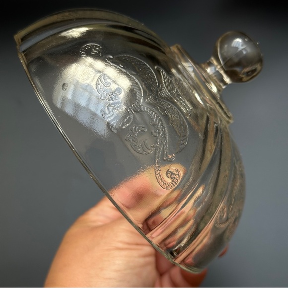 Vintage Clear Glass Madrid Pattern Butter Dish with Dome Lid - Picture 7 of 13